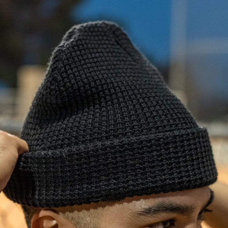 【2plan】Twin Chris Beanie Two-Tone Crimson & White Purl Beanie with Pom - Flagler's Legacy